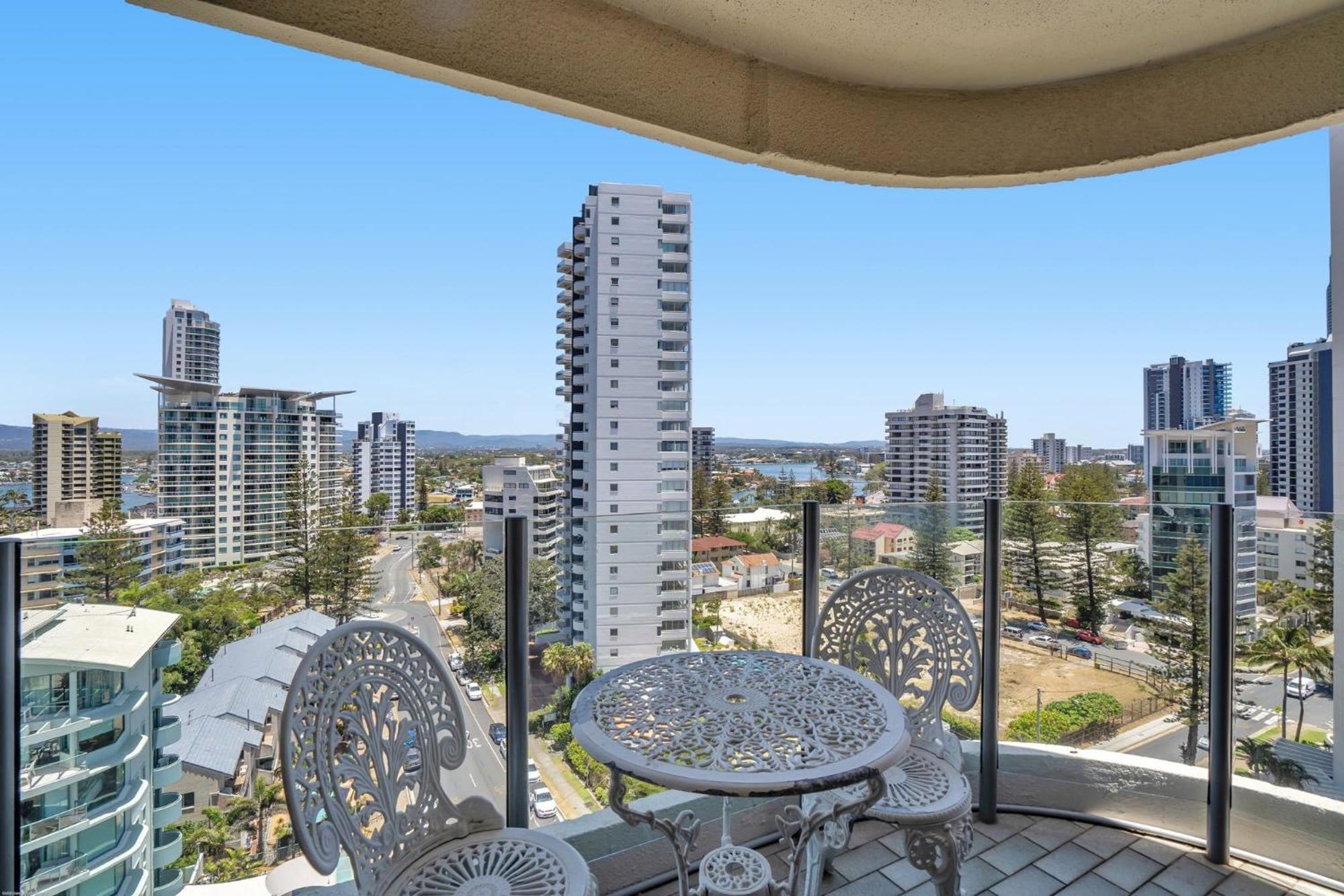 Dorchester On The Beach Гоулд Коуст Екстериор снимка