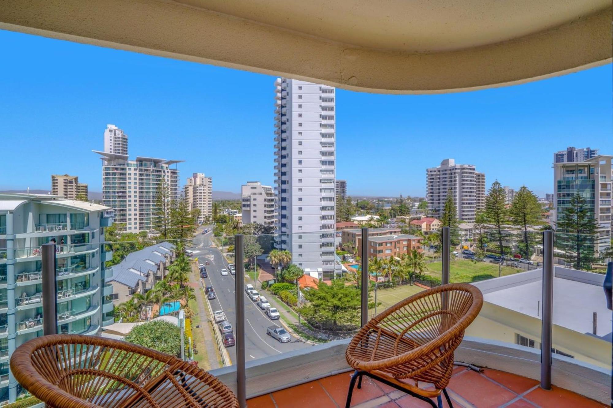 Dorchester On The Beach Гоулд Коуст Екстериор снимка