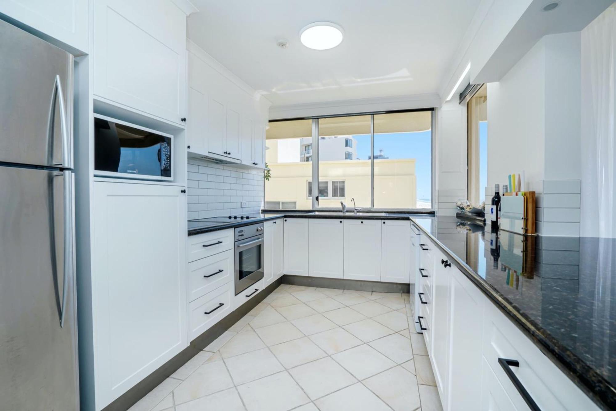 Dorchester On The Beach Гоулд Коуст Екстериор снимка