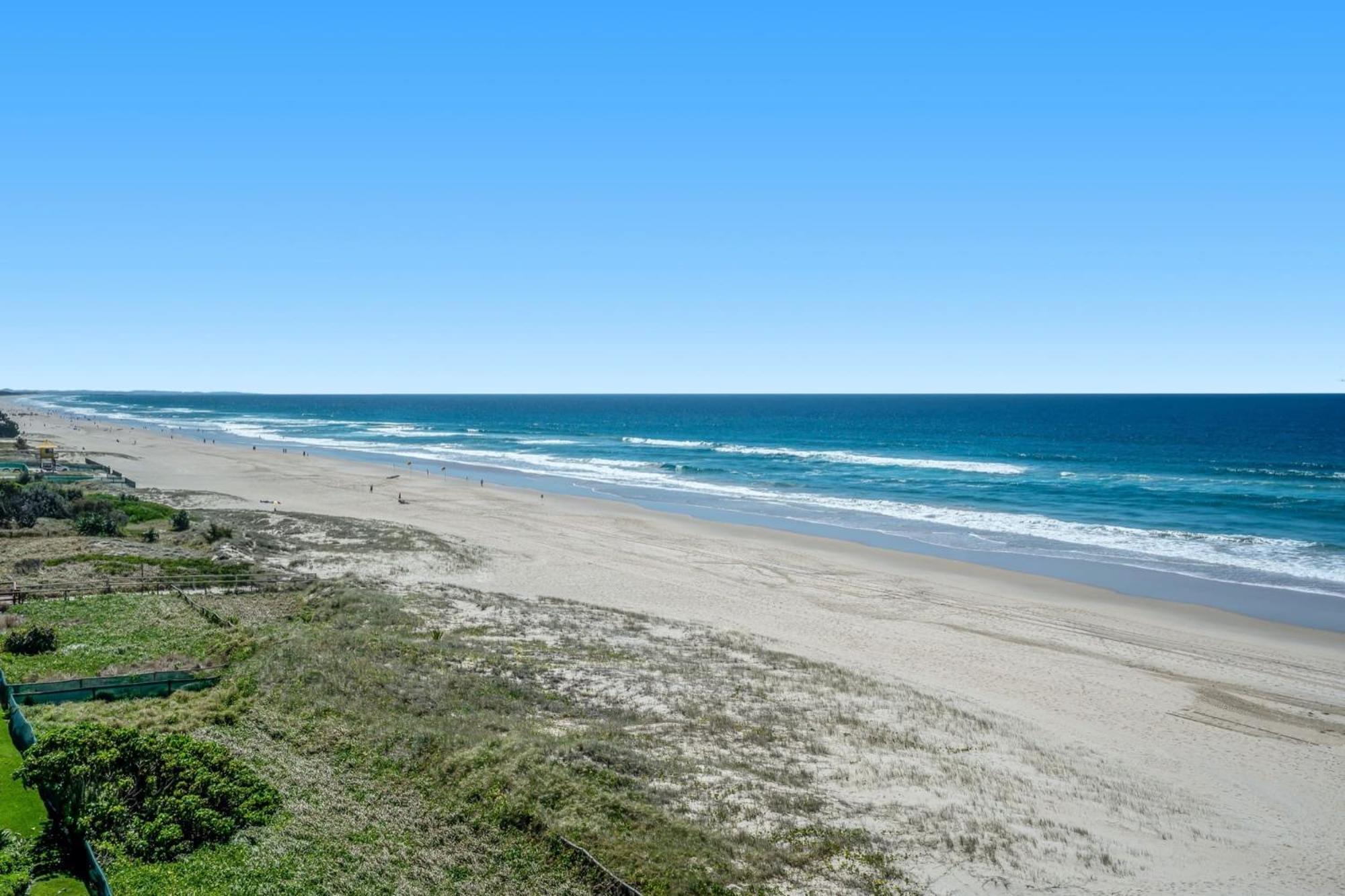 Dorchester On The Beach Гоулд Коуст Екстериор снимка